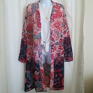 🌻NWOT Boutique kimono🌻